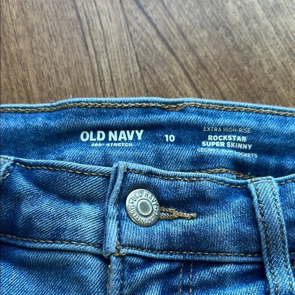 Old Navy- Classic Blue Women's Jeans - Picture 3 of 3